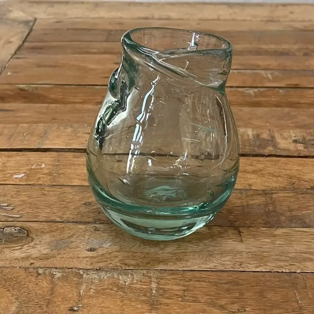 Studio Art Glass Hand-Blown Tinted Glass Vase 4.8
